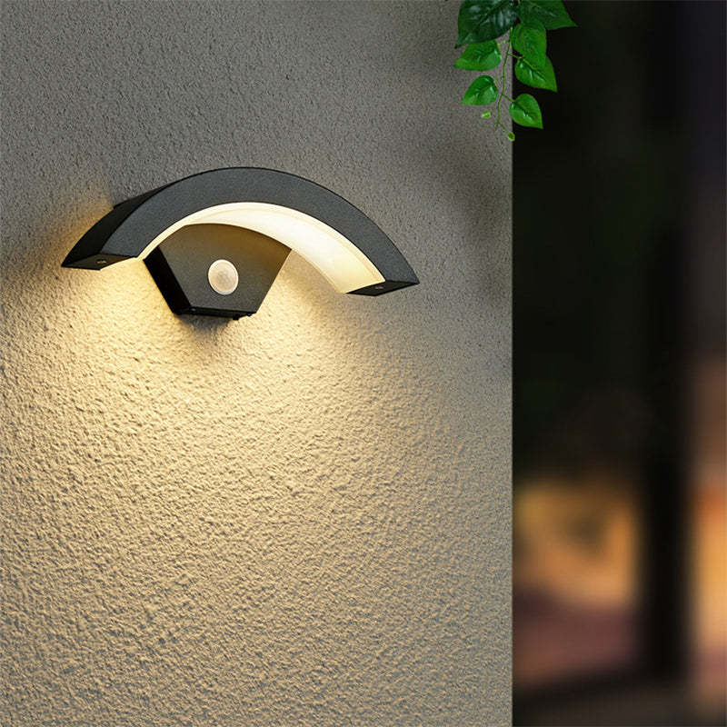 Elvon Nordic Arc Waterproof Outdoor LED Wall Lamp - Black