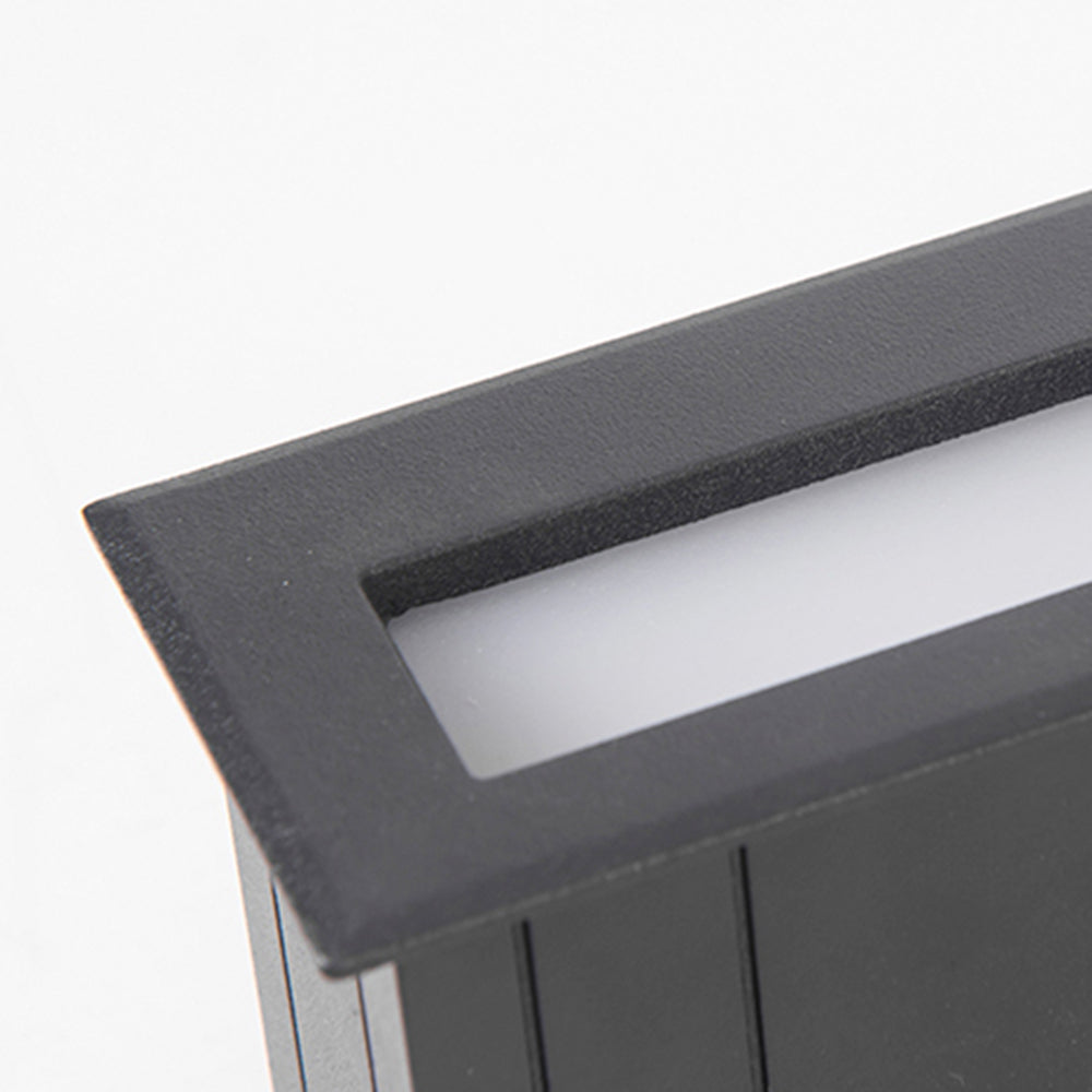 Ray Modern Rectangular Metal Outdoor Step/Deck Light - Black