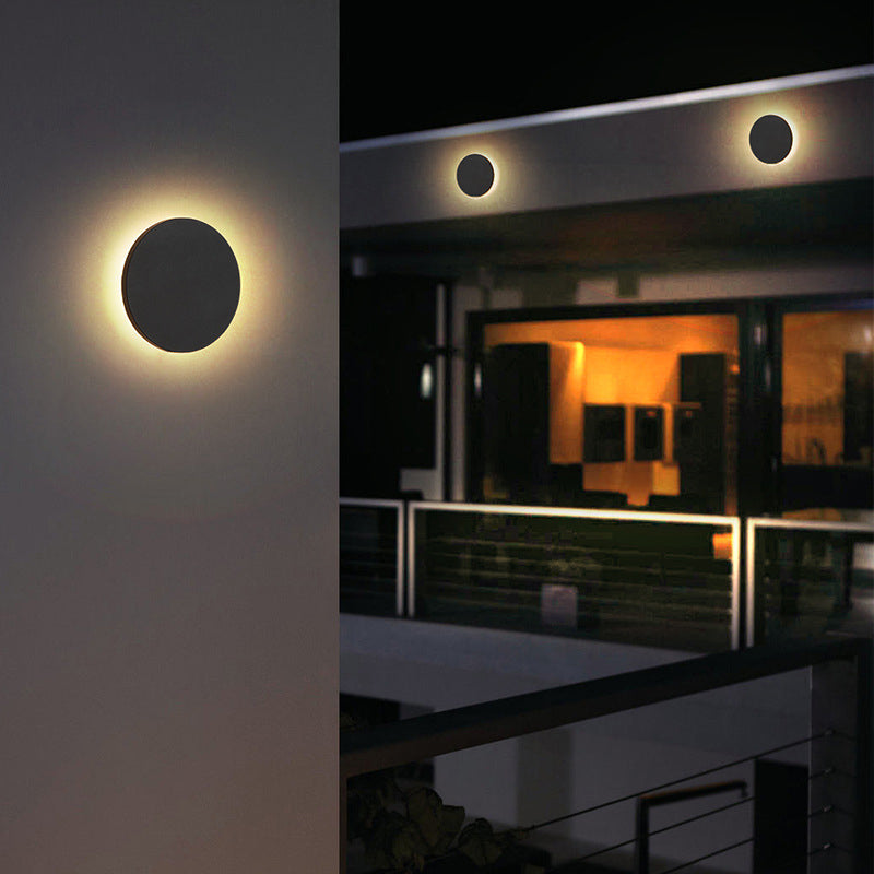 Klyne Minimalist LED Outdoor Wall Lamp, Round or Square, Black or White