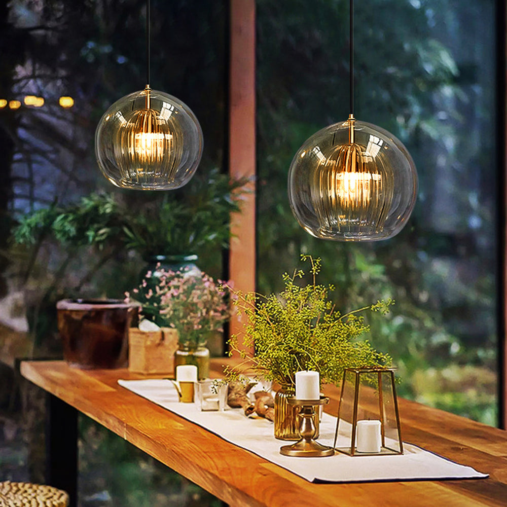 Juni Glas Globe Pendelleuchte Klar & Bernstein