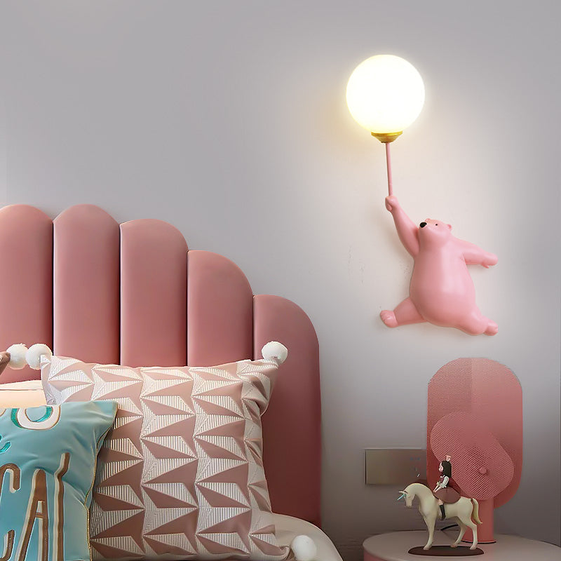 Bear Balloon Wall-Mounted Reading Lamp