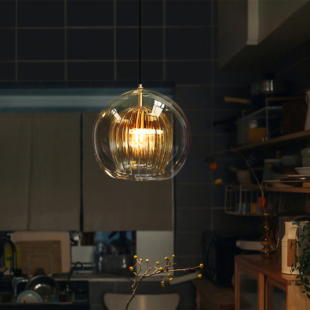 Juni Glas Globe Pendelleuchte Klar & Bernstein