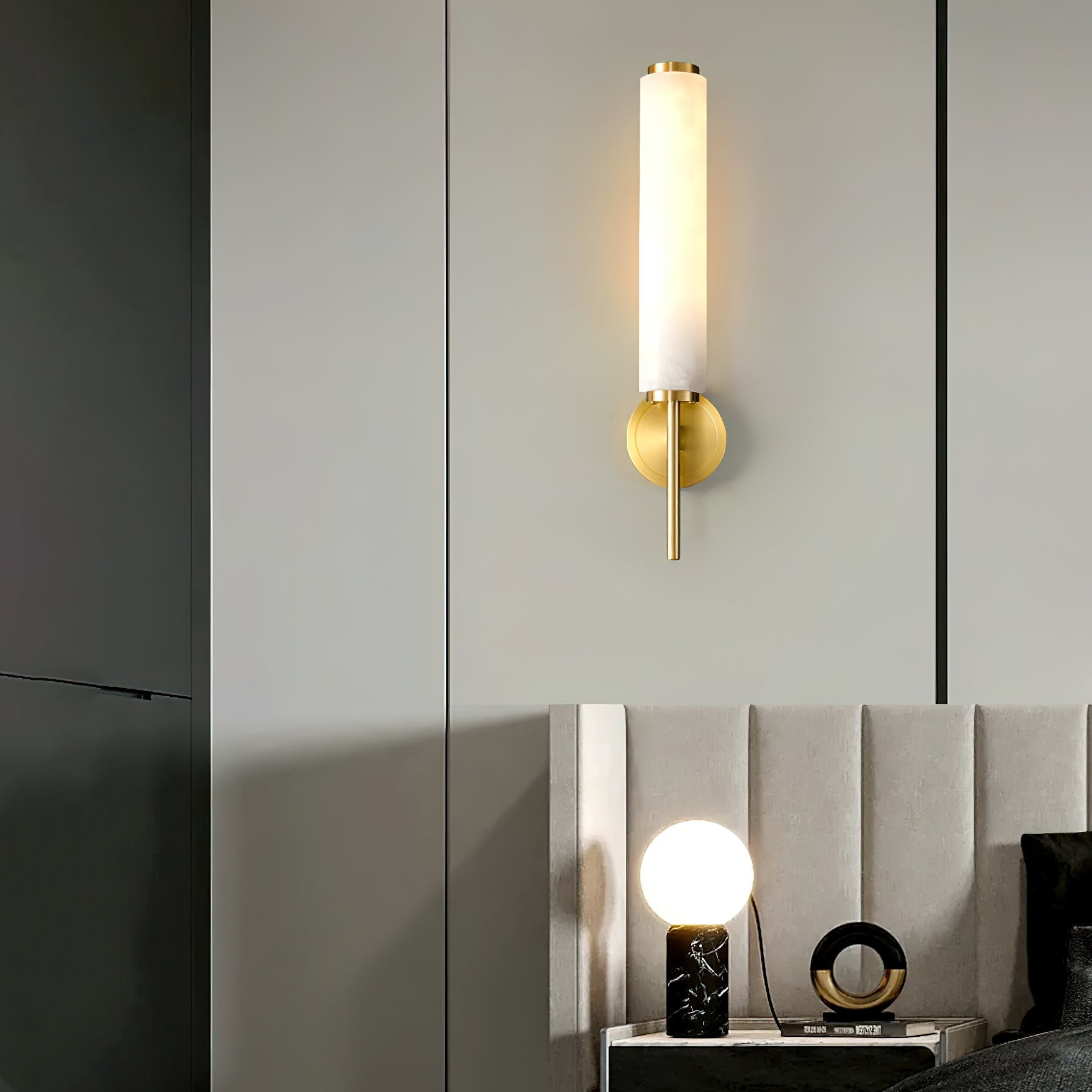 Jern Alabaster Art Deco Wall Sconce