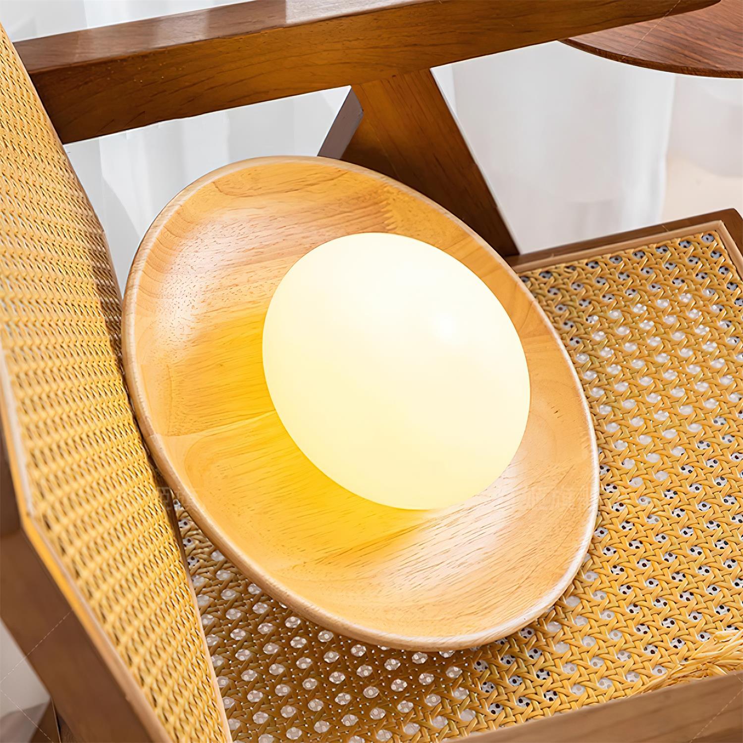 Novin Wooden Wall Lamp