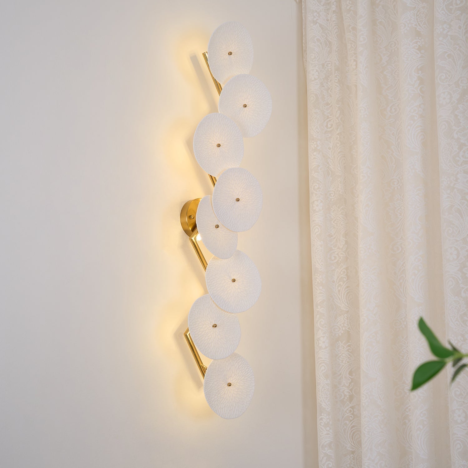 Kaivo Lotus Petal Wall Lamp