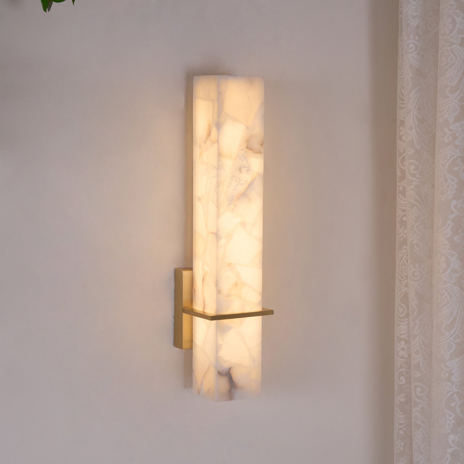 Ritta Modern Cuboid Wall Lamp in White Alabaster and Brass