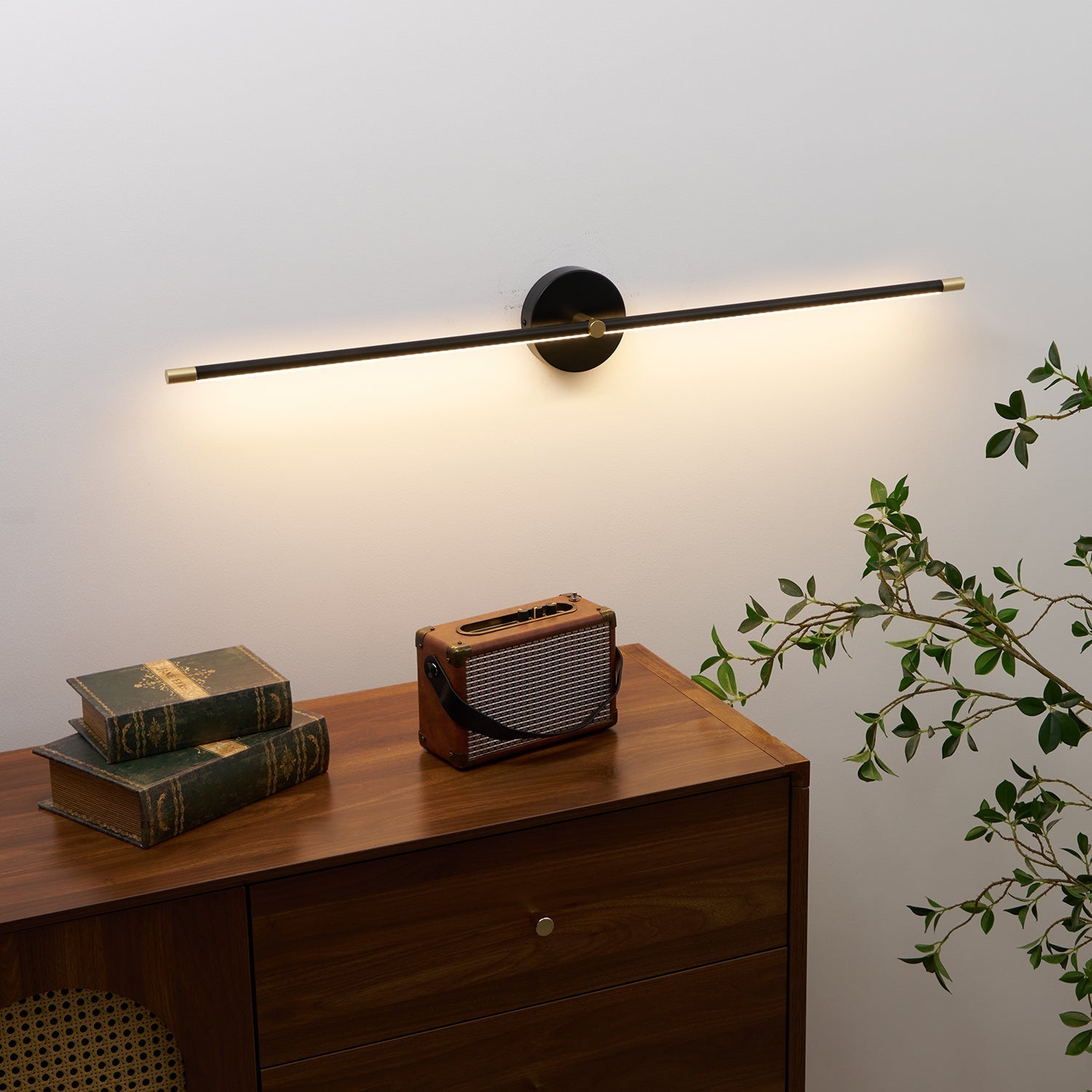 Modern Minimalist Double‑Ended Linear Rod Wall Lamp – Accent Sconce