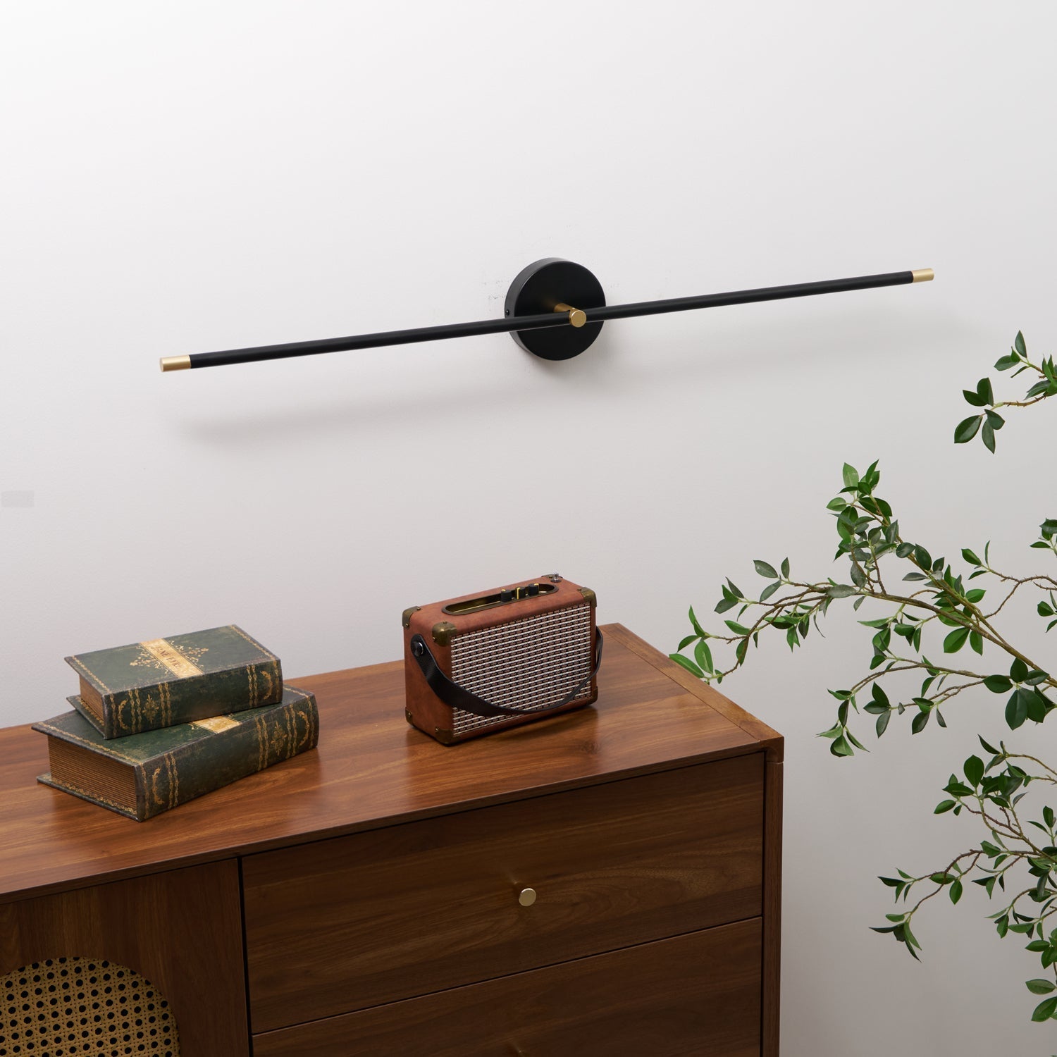 Modern Minimalist Double‑Ended Linear Rod Wall Lamp – Accent Sconce