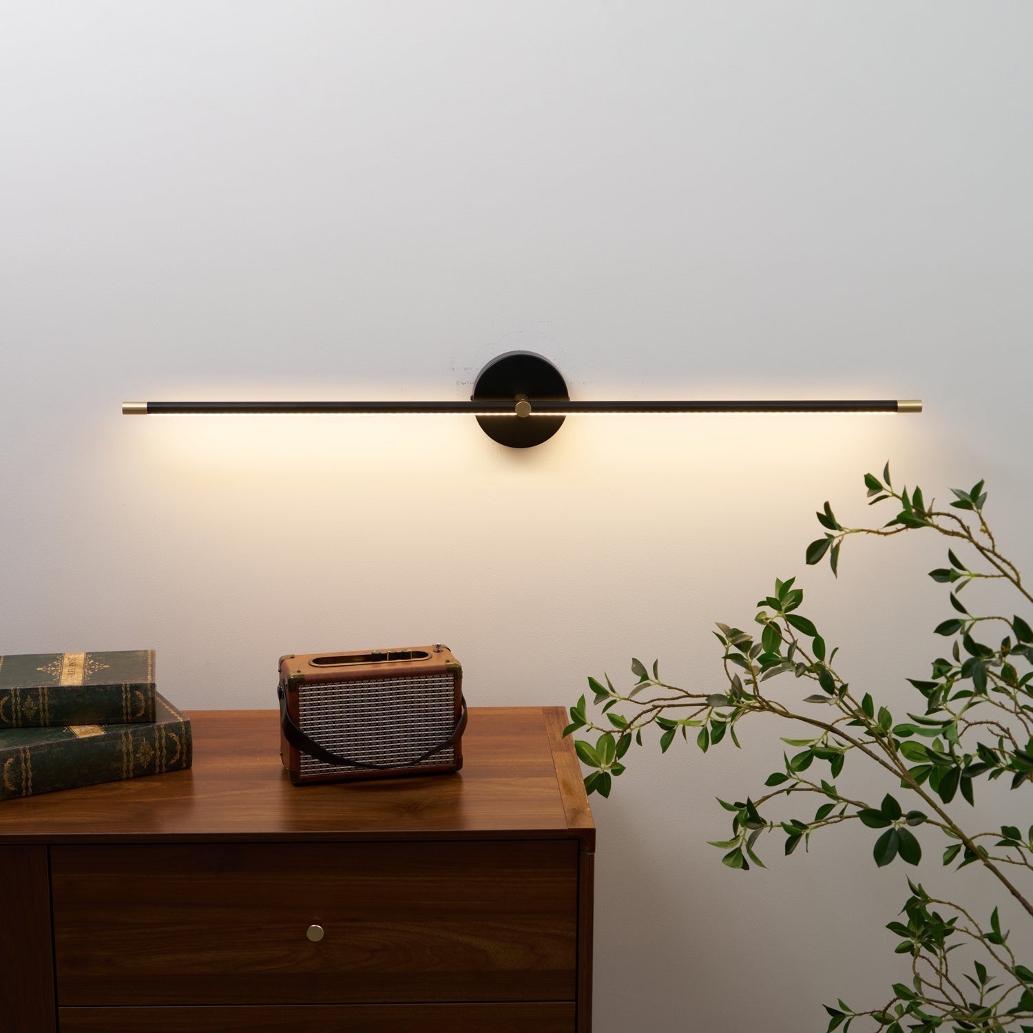 Modern Minimalist Double‑Ended Linear Rod Wall Lamp – Accent Sconce