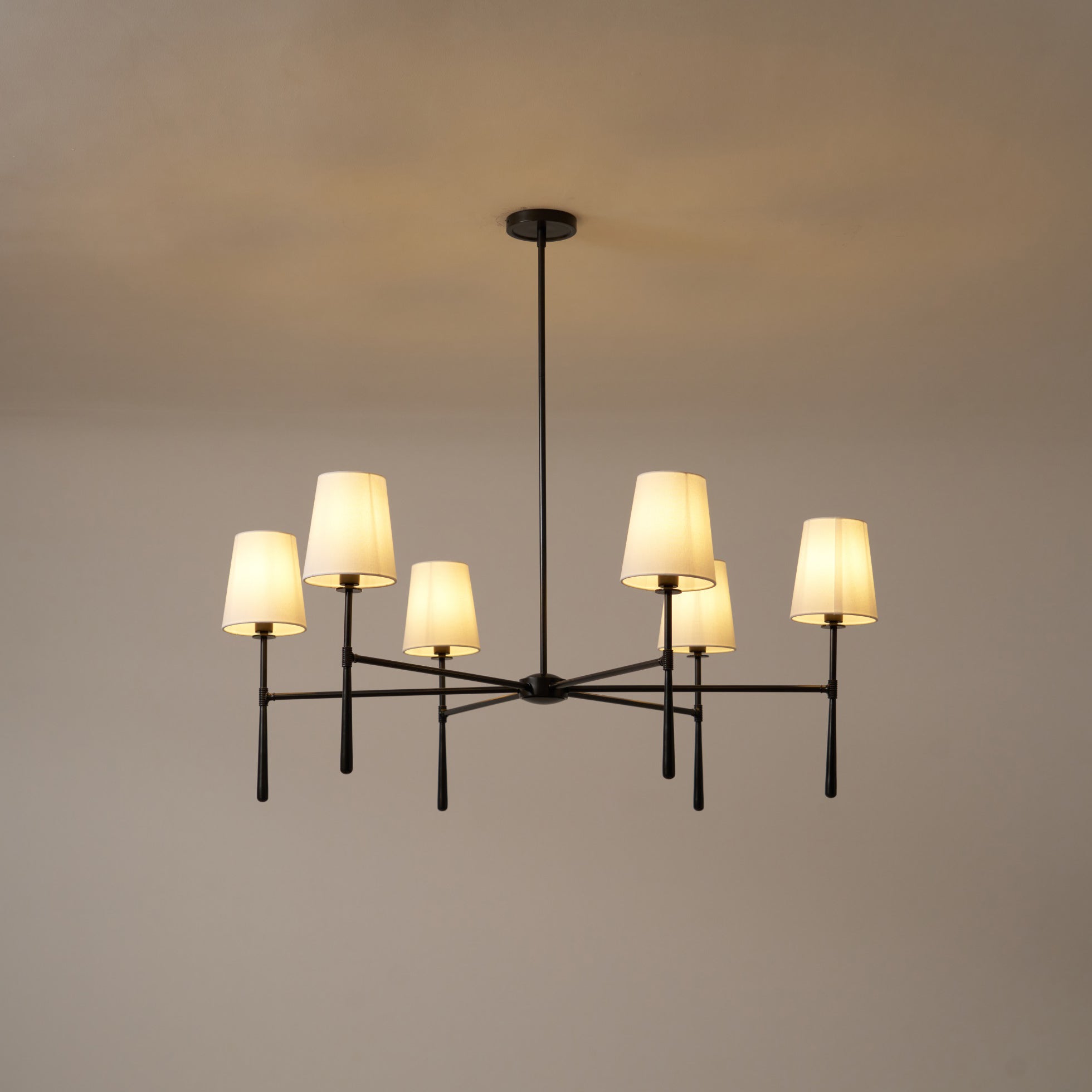 Valea Mid-Century 4- or 6-Light Chandelier
