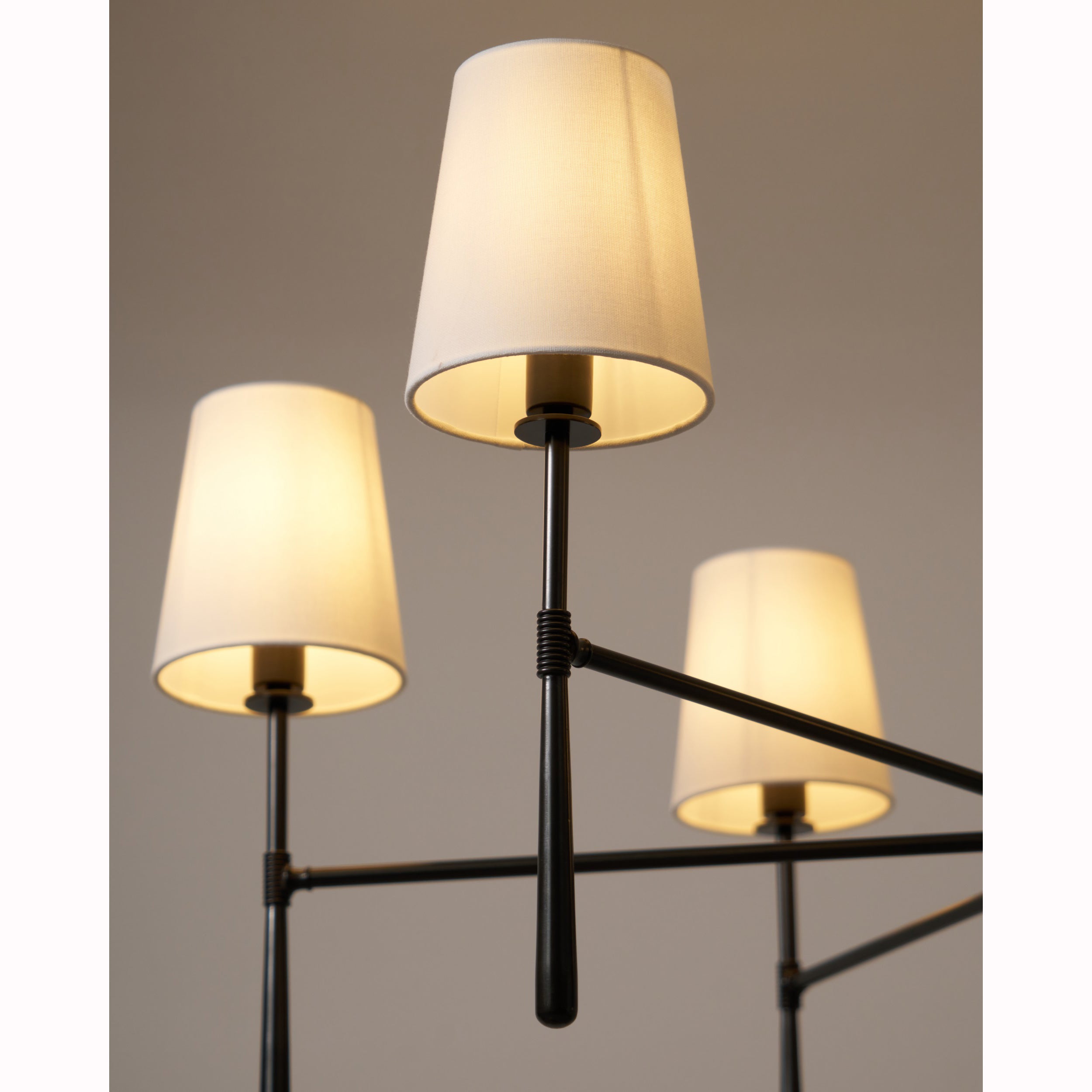 Valea Mid-Century 4- or 6-Light Chandelier