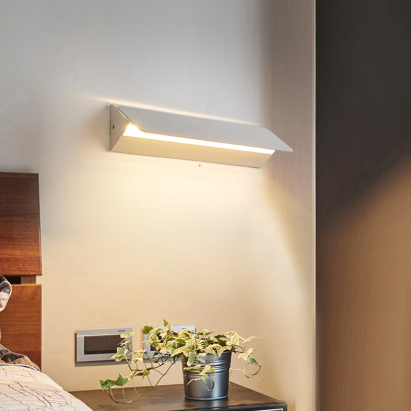 Arisha Rotatable LED Indoor Metal Wall Lamp - White