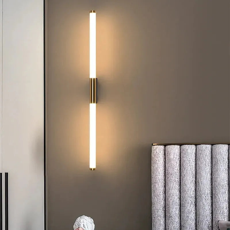 Moren Minimalist Linear Metal Wall Lamp in Gold
