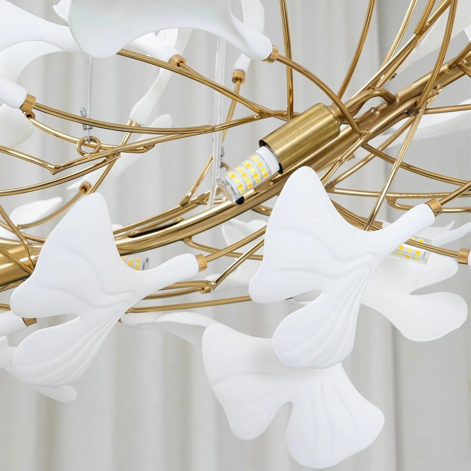 Metr Luxury U-Shaped Ceramic Chandelier for Living Room